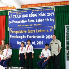 Perspektive fürs Leben e.V. verleiht jährlich Förderpreise an der Tan Loi Thanh Secondary School im Mekong-Delta