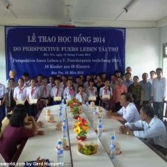 Perspektive fürs Leben e.V. verleiht jährlich Förderpreise an der Tan Loi Thanh Secondary School im Mekong-Delta