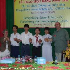 Perspektive fürs Leben e.V. verleiht jährlich Förderpreise an der Tan Loi Thanh Secondary School im Mekong-Delta